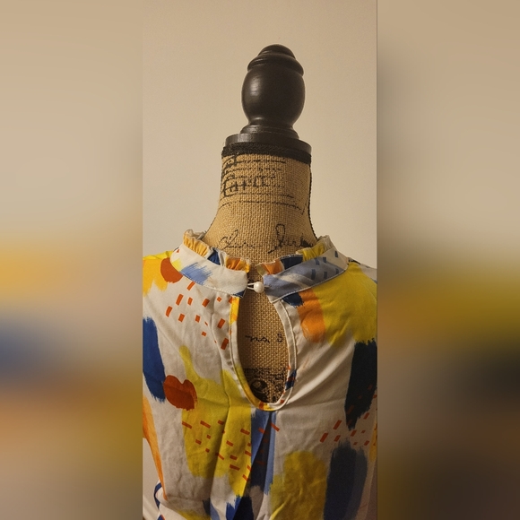 Ruffle Sleeve Blouse - Picture 4 of 5